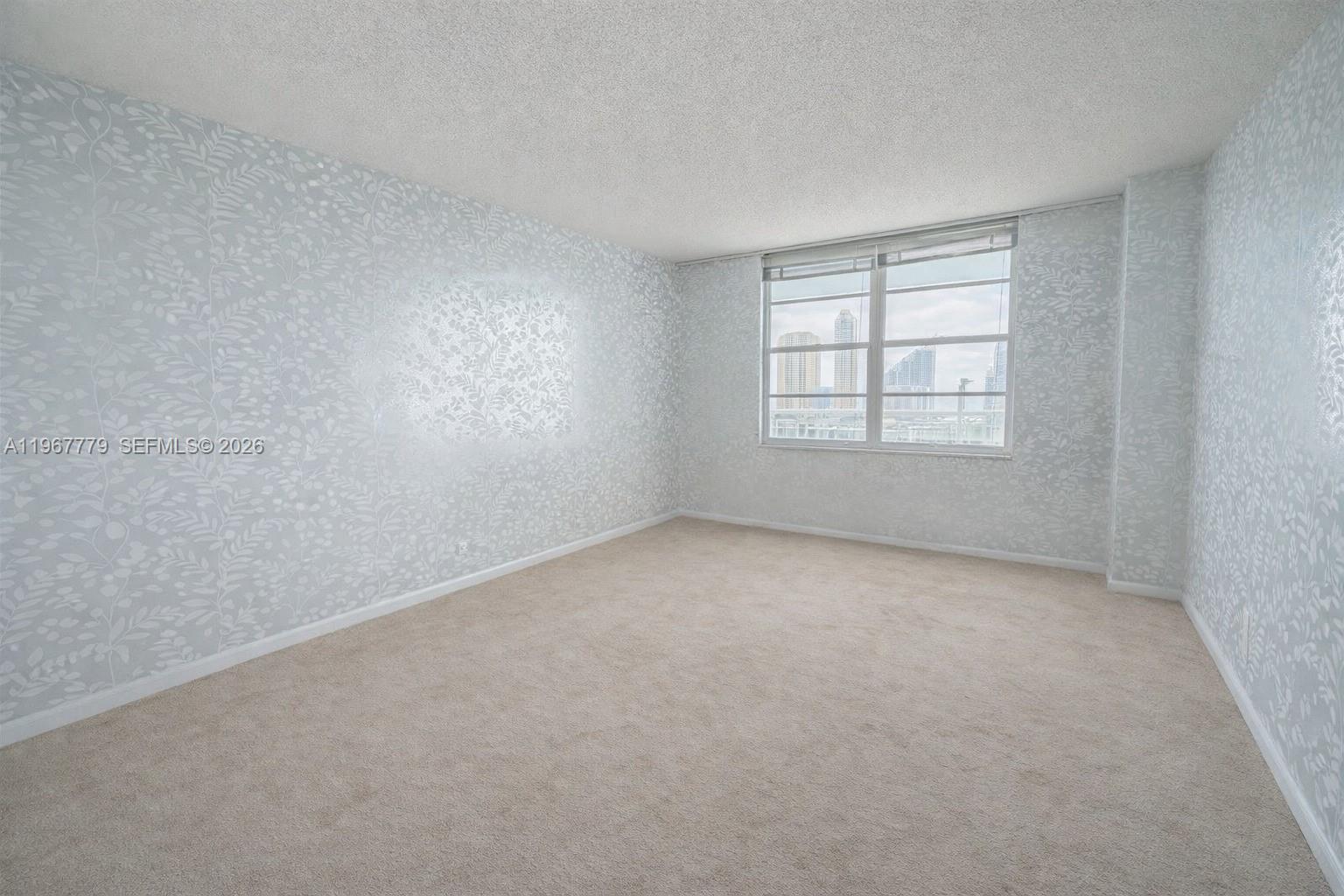 image Winston Towers 50012