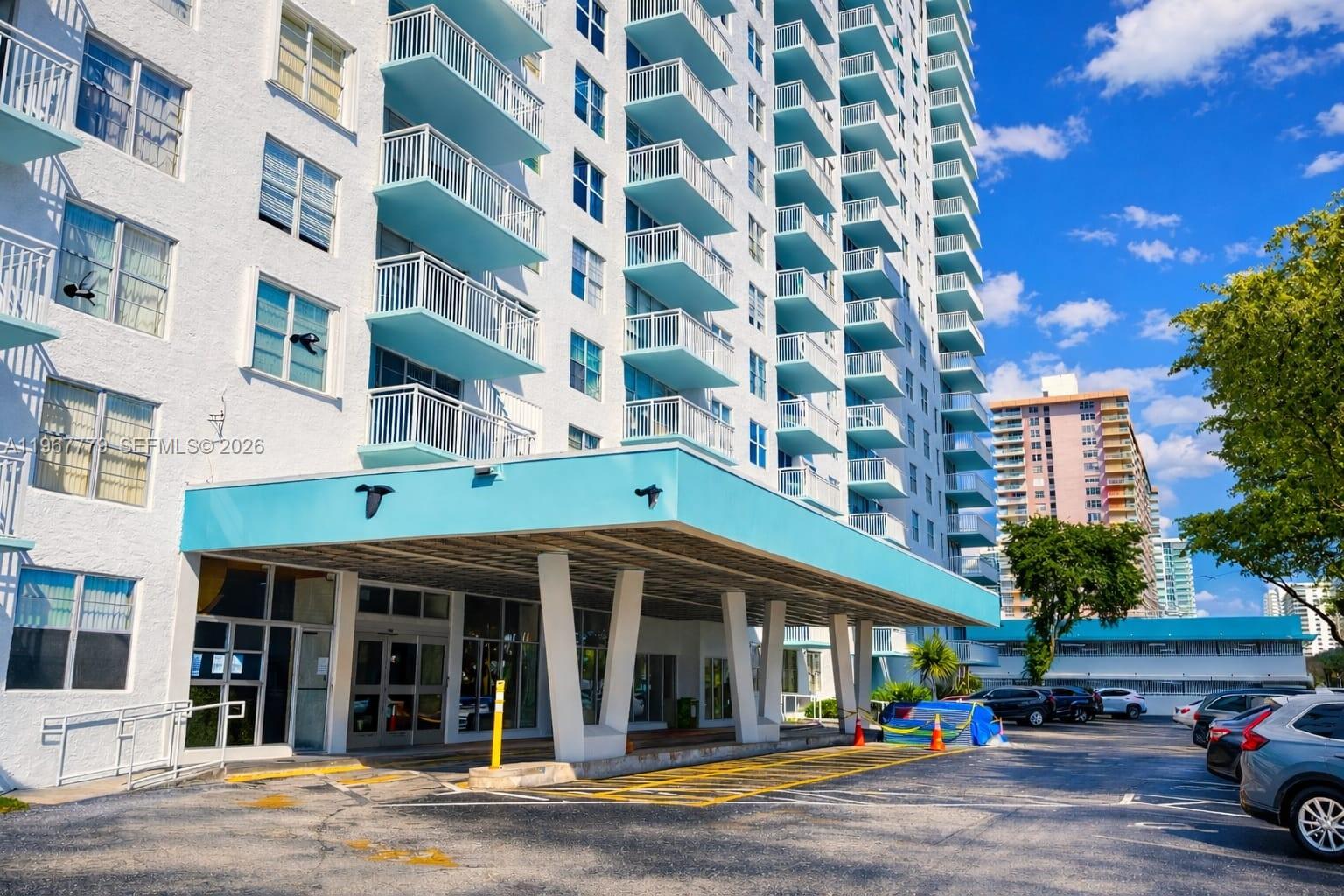 image Winston Towers 50015