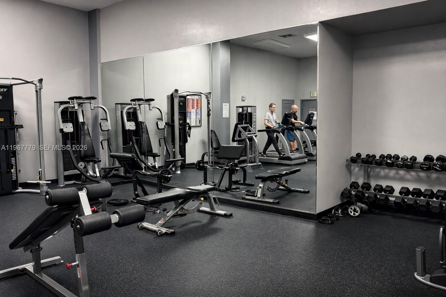 image Winston Towers 50021