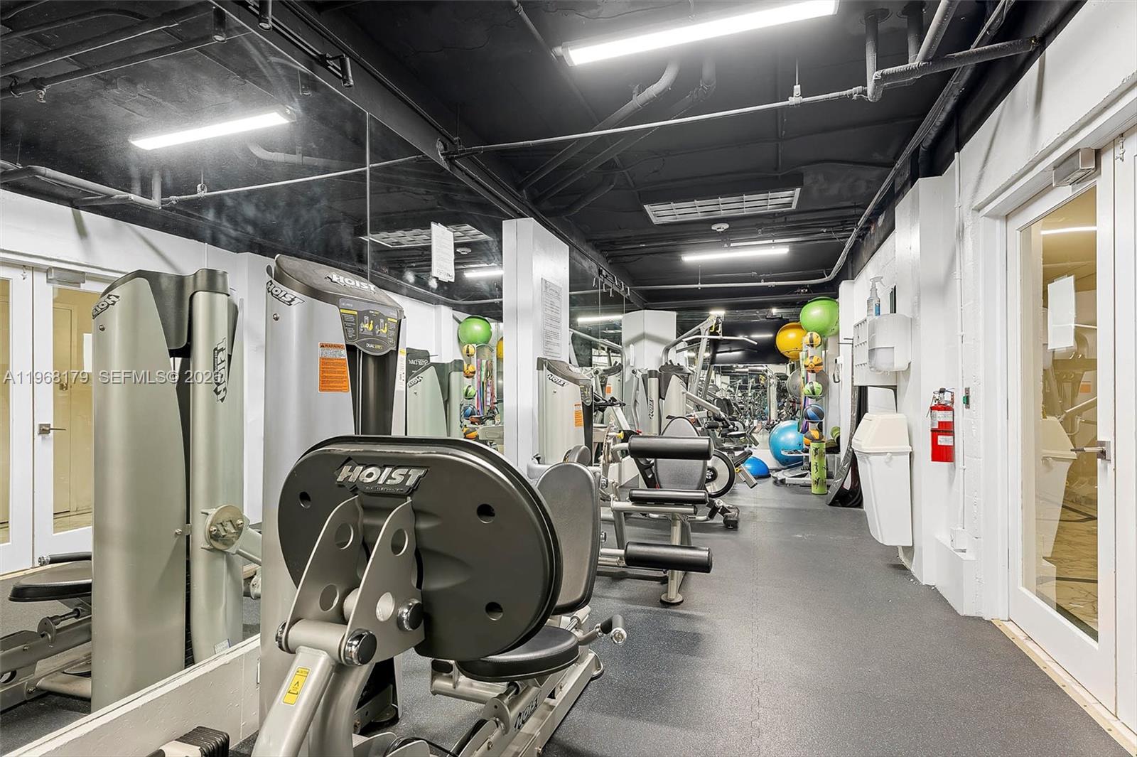 199 Ocean Ln Dr #311 Key Biscayne, FL 33149