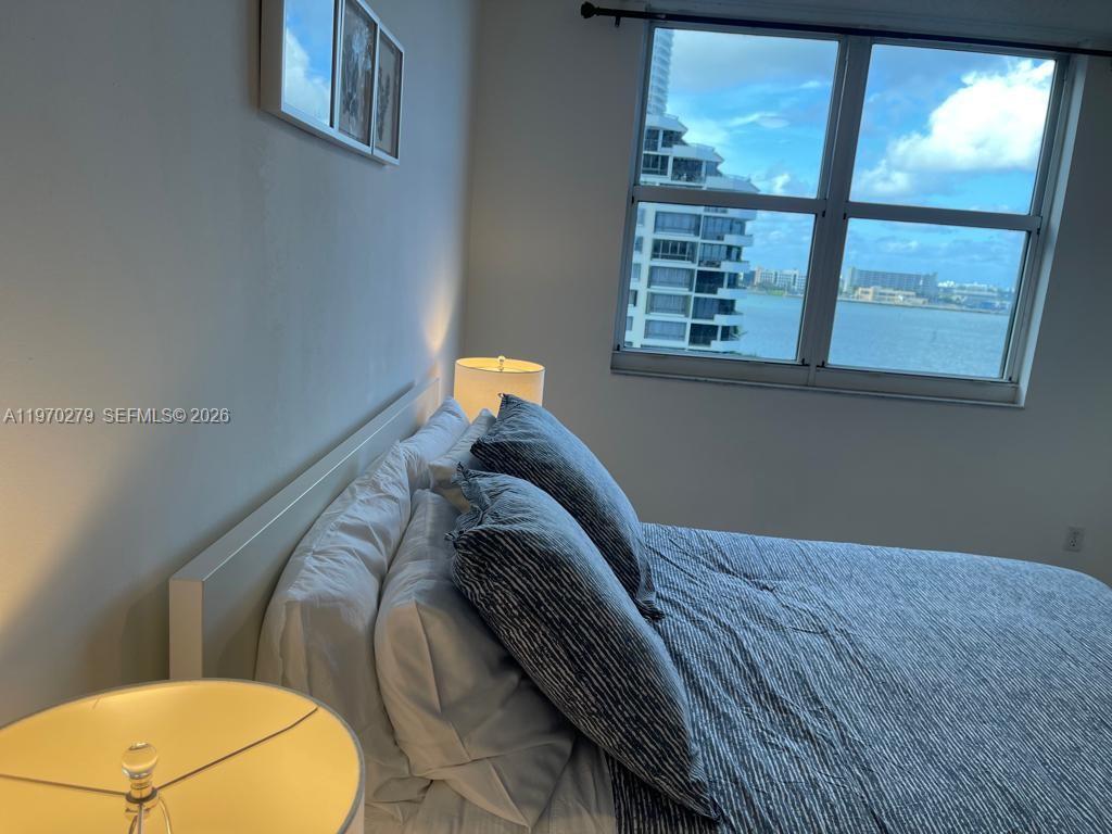 770 NE Claughton Is Dr #1013 Miami, FL 33131