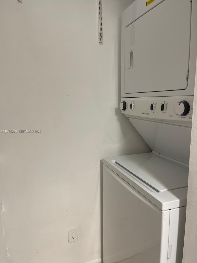 770 NE Claughton Is Dr #1013 Miami, FL 33131