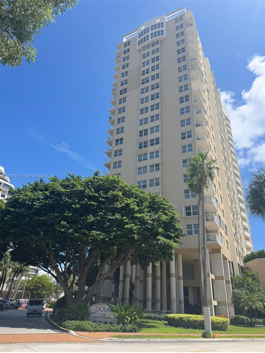 770 NE Claughton Is Dr #1013 Miami, FL 33131