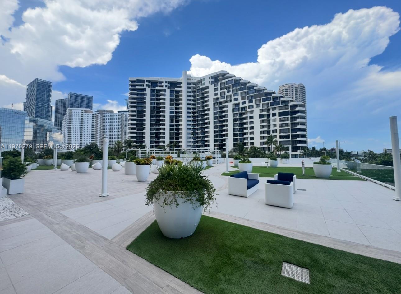 770 NE Claughton Is Dr #1013 Miami, FL 33131