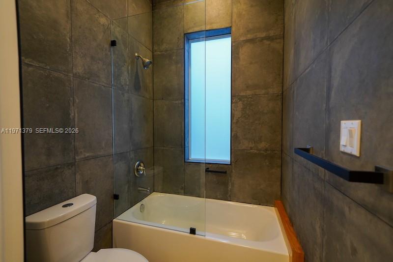 112 NW 24th Ct Miami, FL 33125