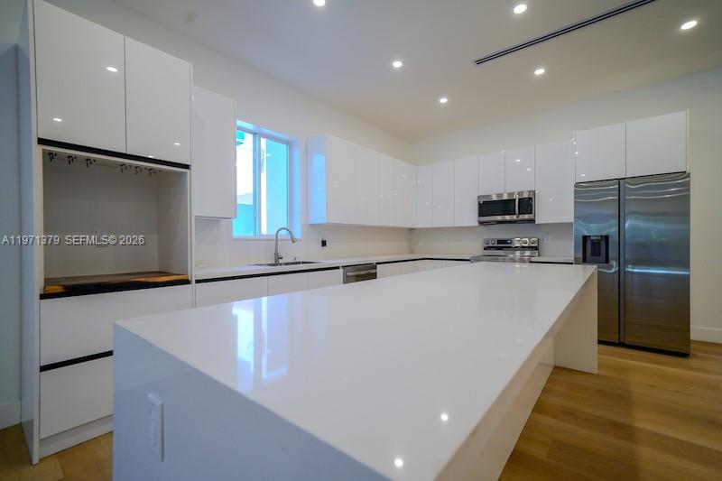 112 NW 24th Ct Miami, FL 33125