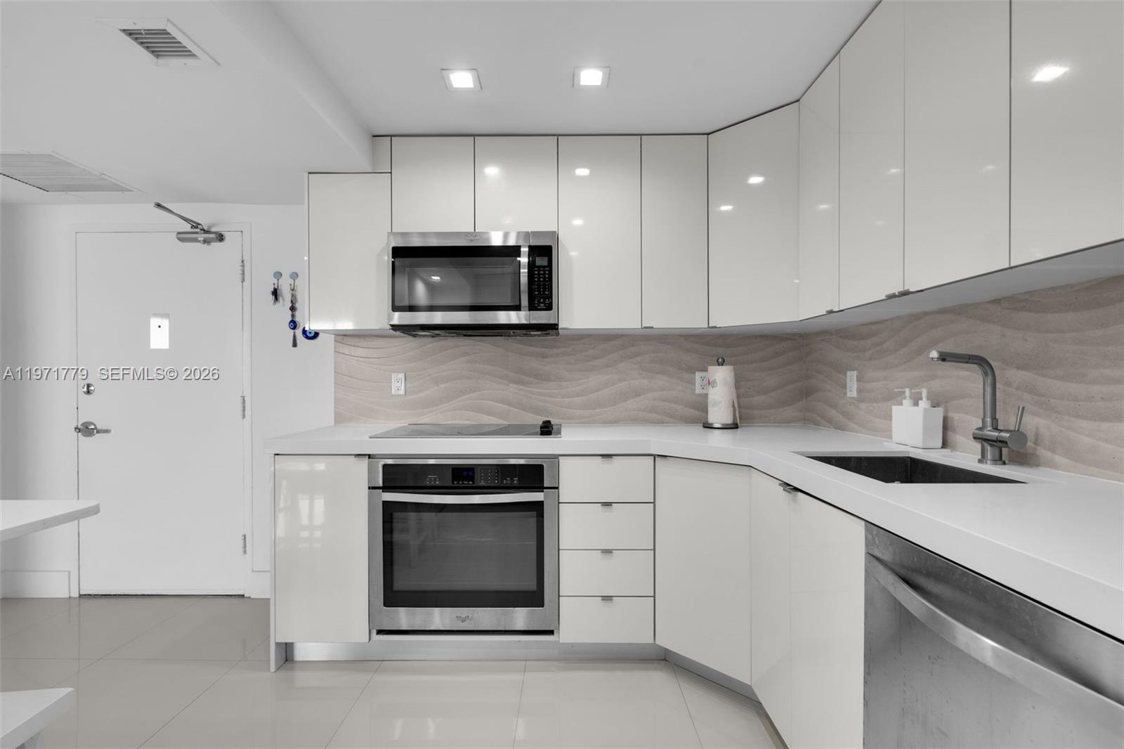 image Mirador 1000 (South Tower)7