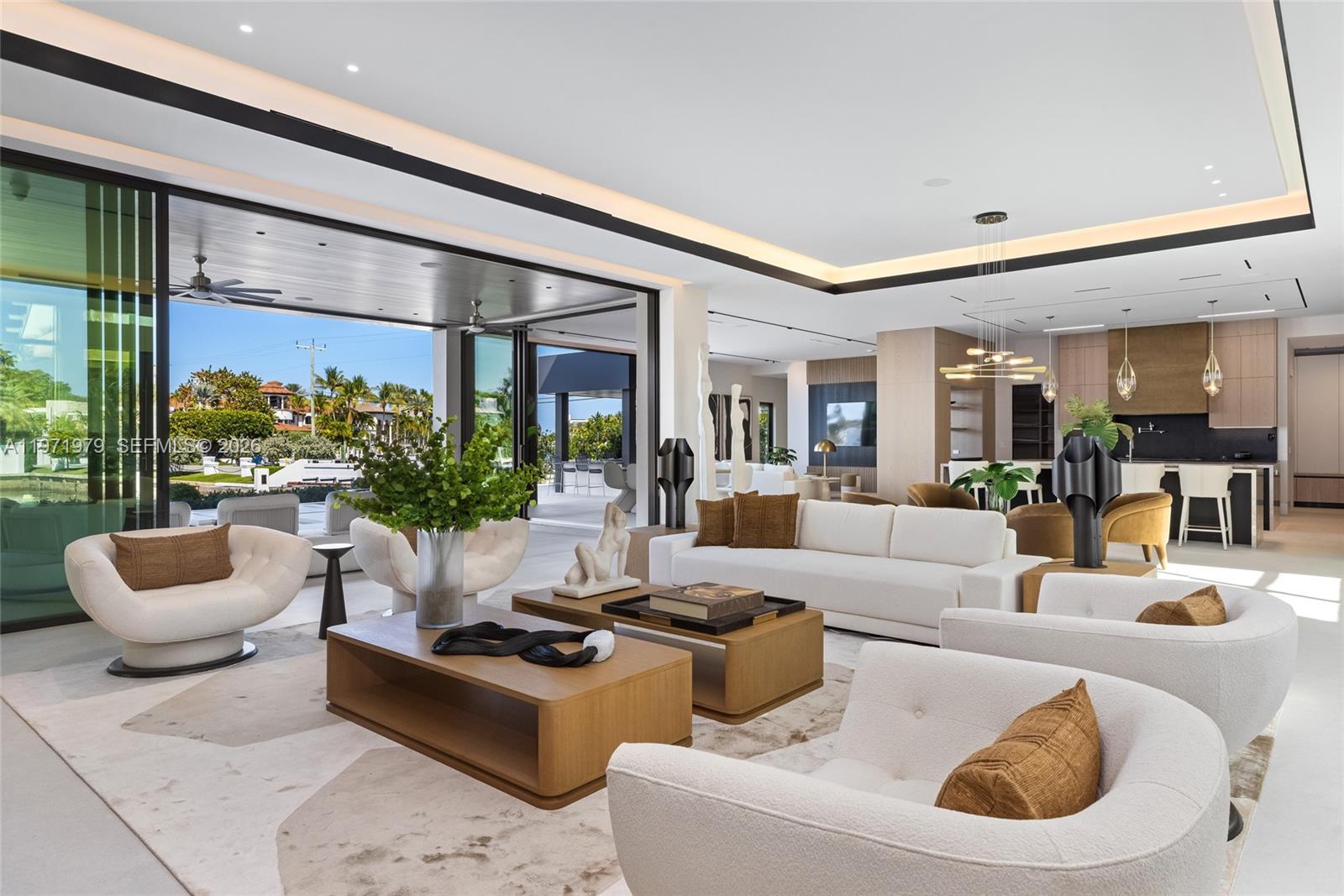 23 Isla Bahia Dr Fort Lauderdale, FL 33316