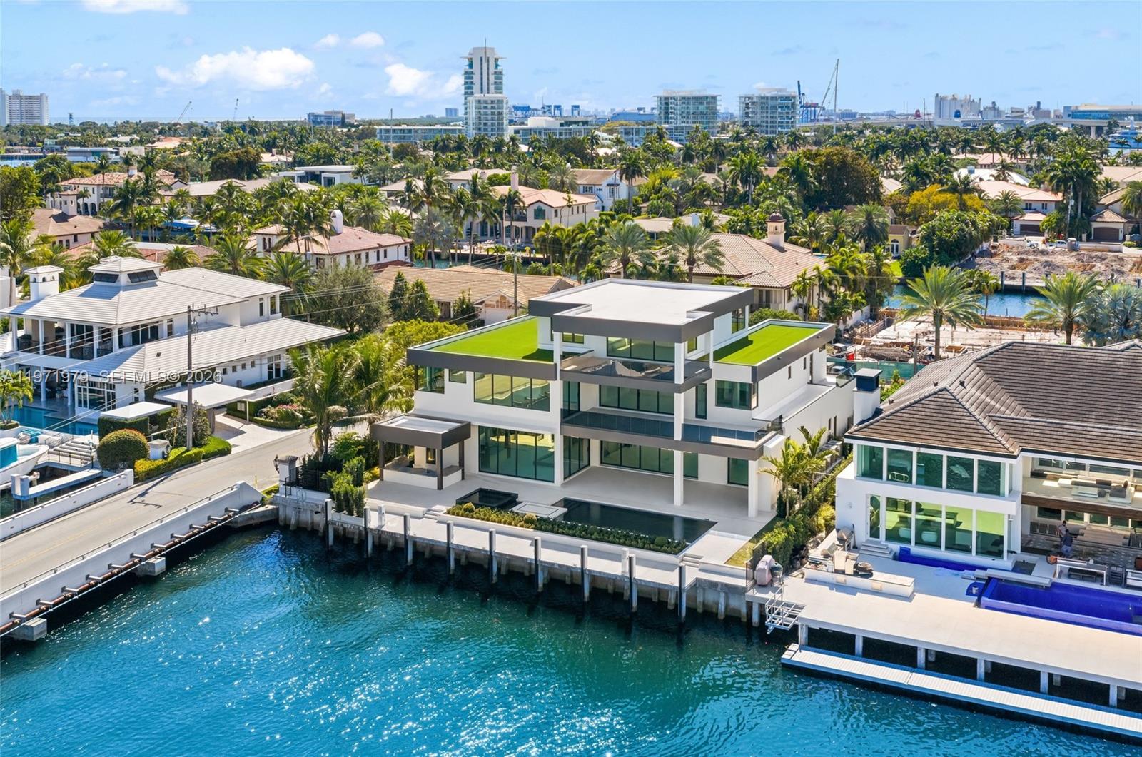 23 Isla Bahia Dr Fort Lauderdale, FL 33316