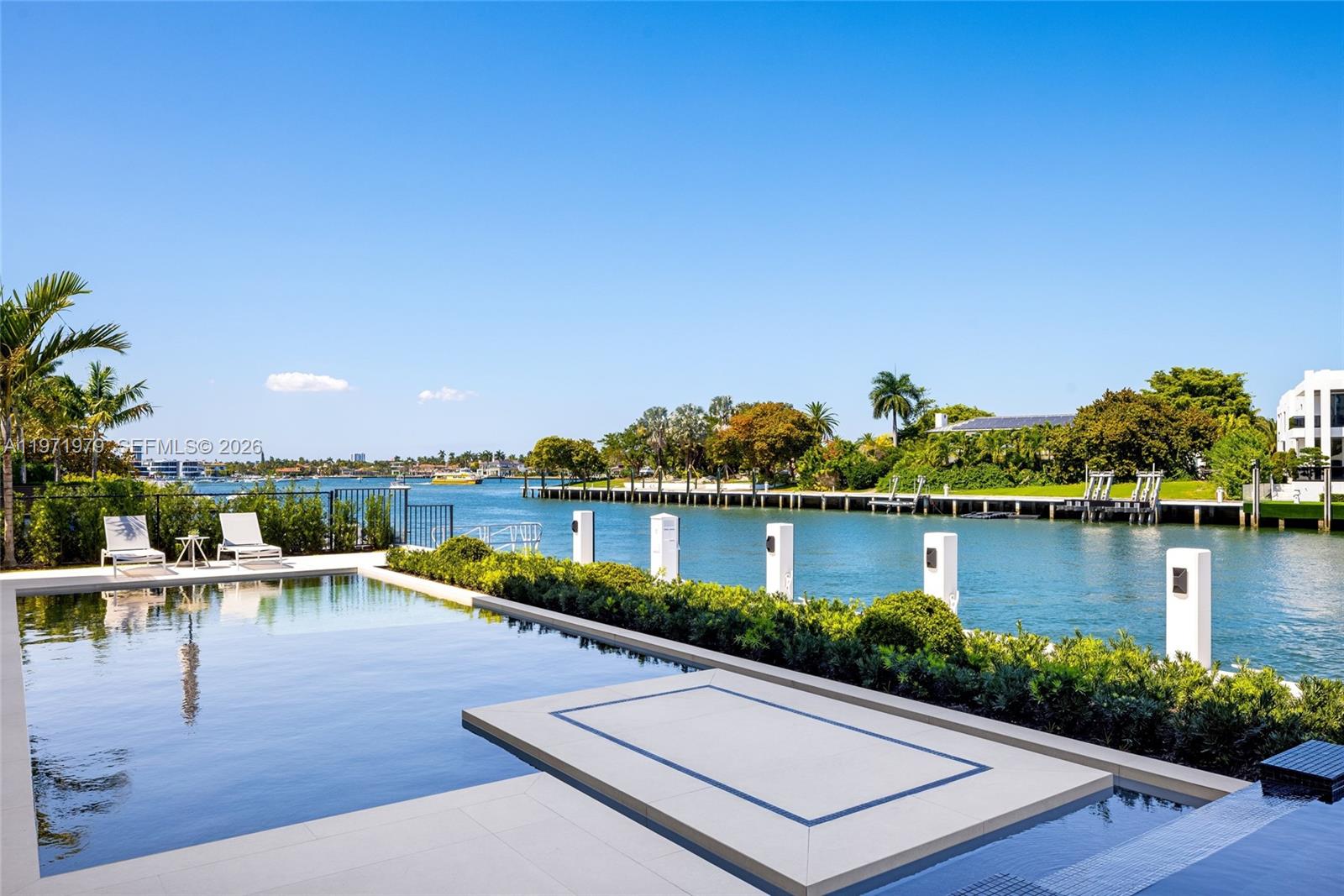 23 Isla Bahia Dr Fort Lauderdale, FL 33316