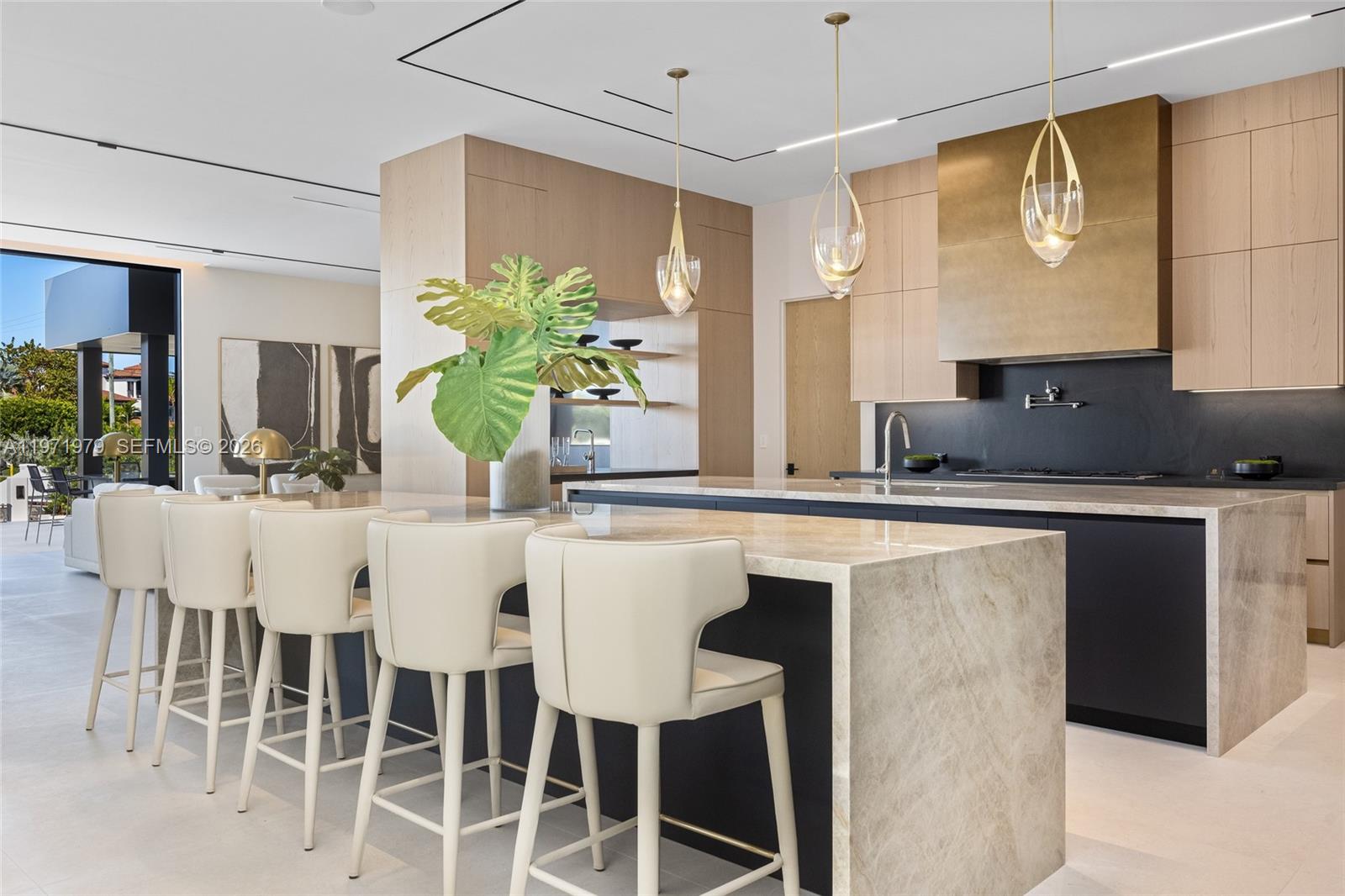 23 Isla Bahia Dr Fort Lauderdale, FL 33316