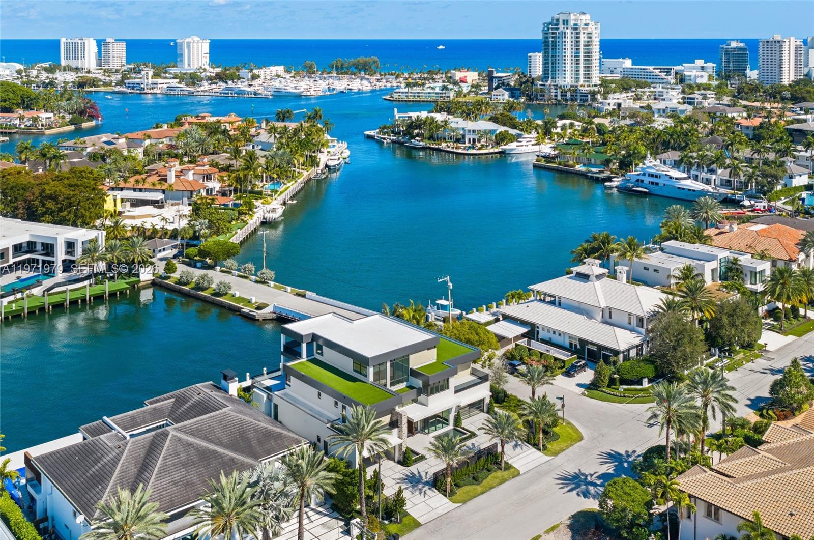 23 Isla Bahia Dr Fort Lauderdale, FL 33316