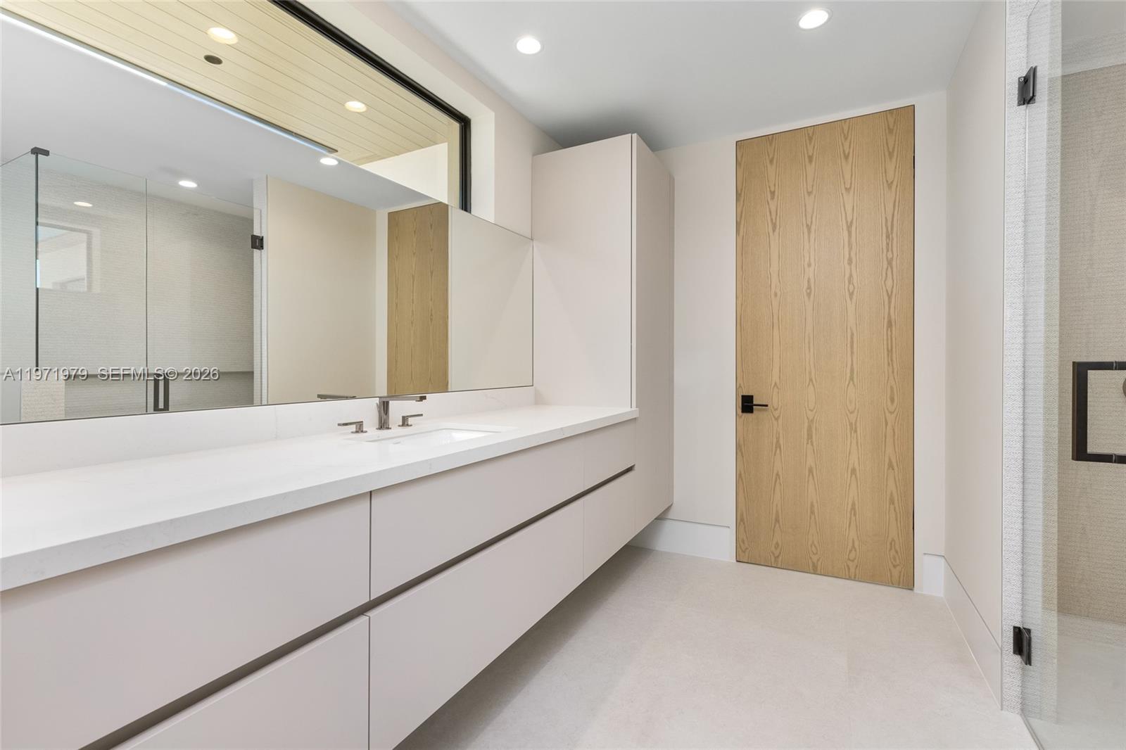 23 Isla Bahia Dr Fort Lauderdale, FL 33316