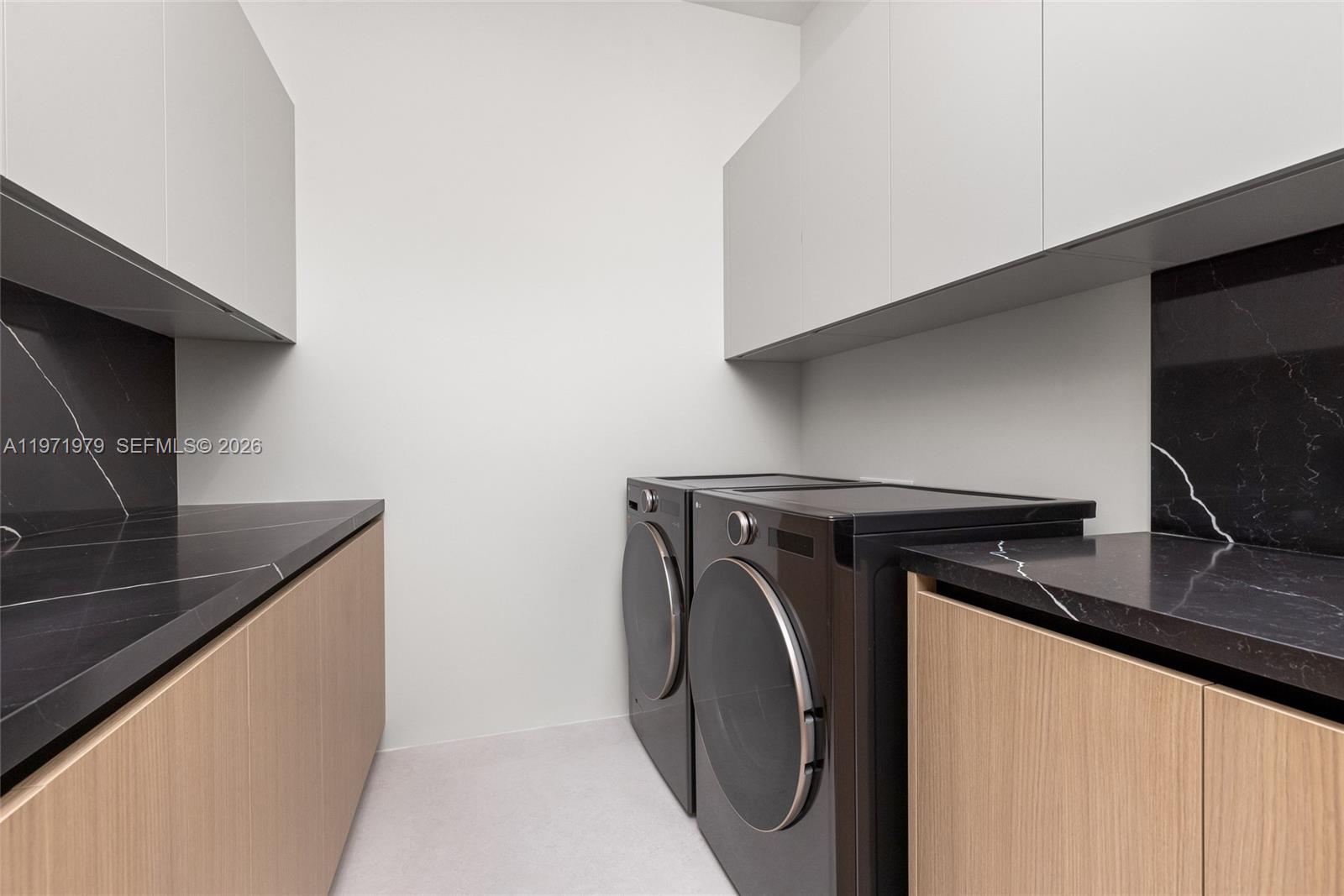 23 Isla Bahia Dr Fort Lauderdale, FL 33316