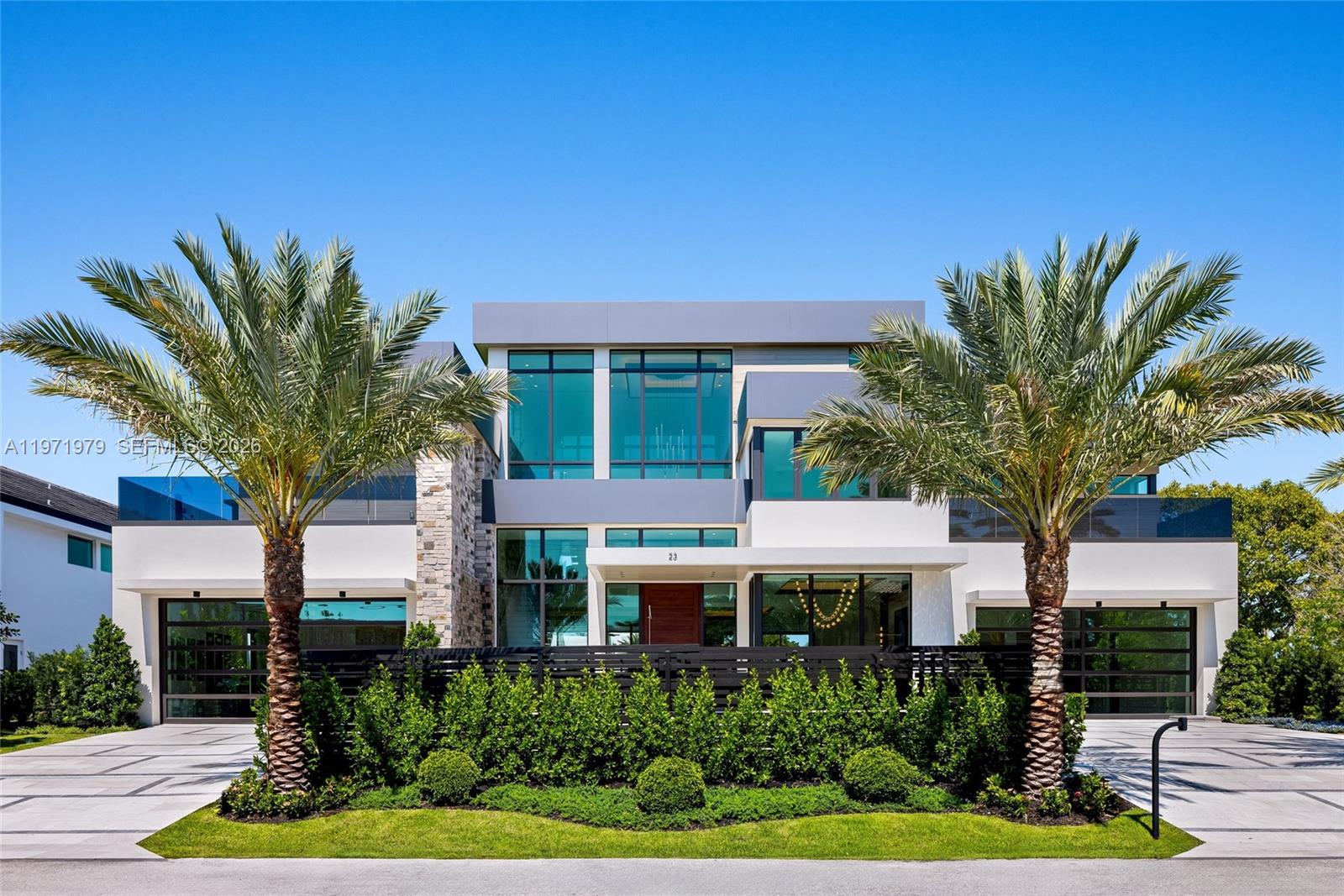 23 Isla Bahia Dr Fort Lauderdale, FL 33316
