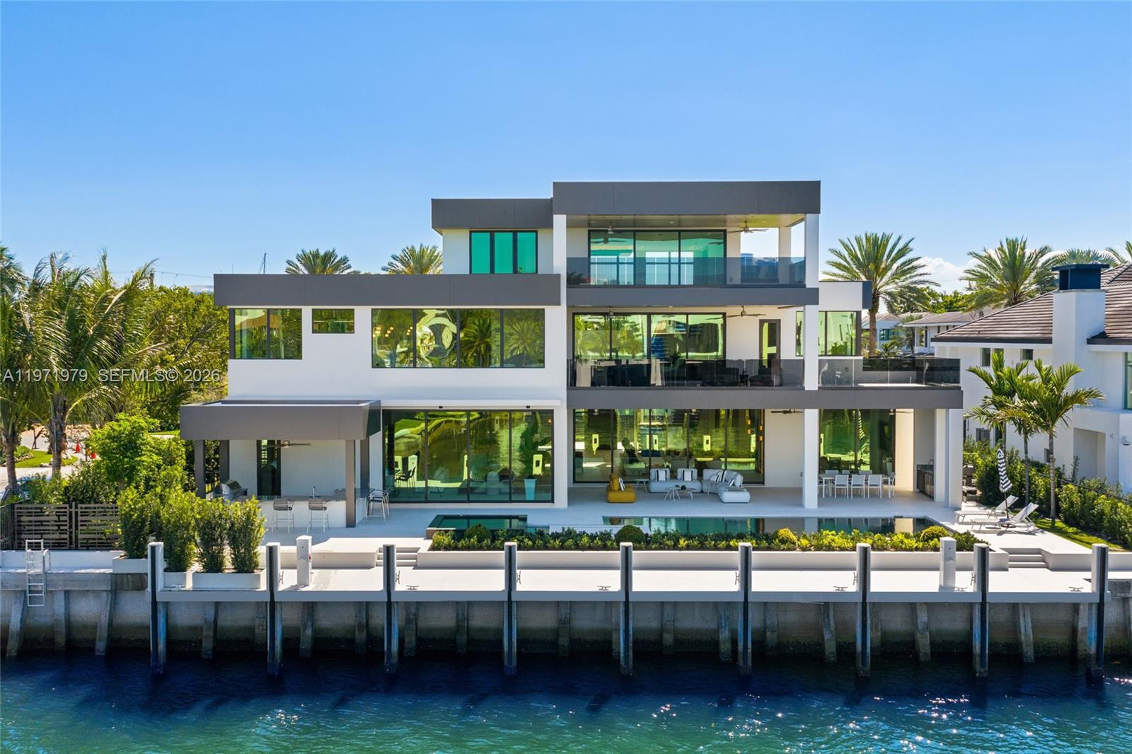 23 Isla Bahia Dr Fort Lauderdale, FL 33316