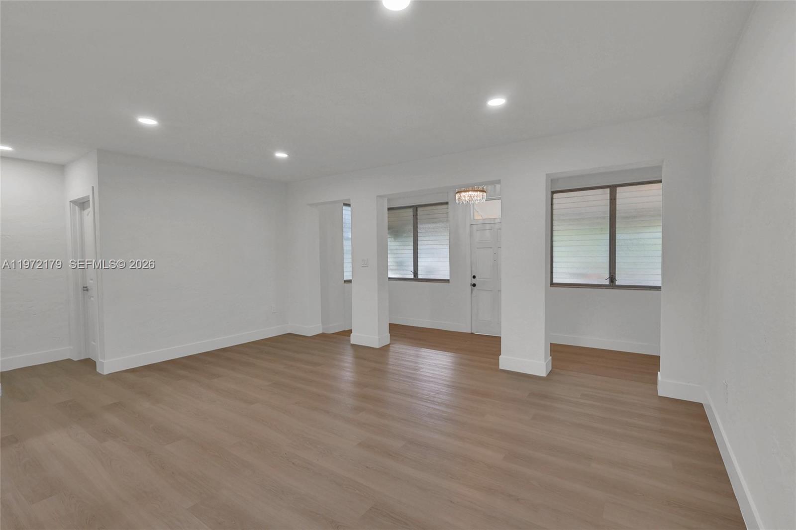 5111 SW 73rd Ter Miami, FL 33143