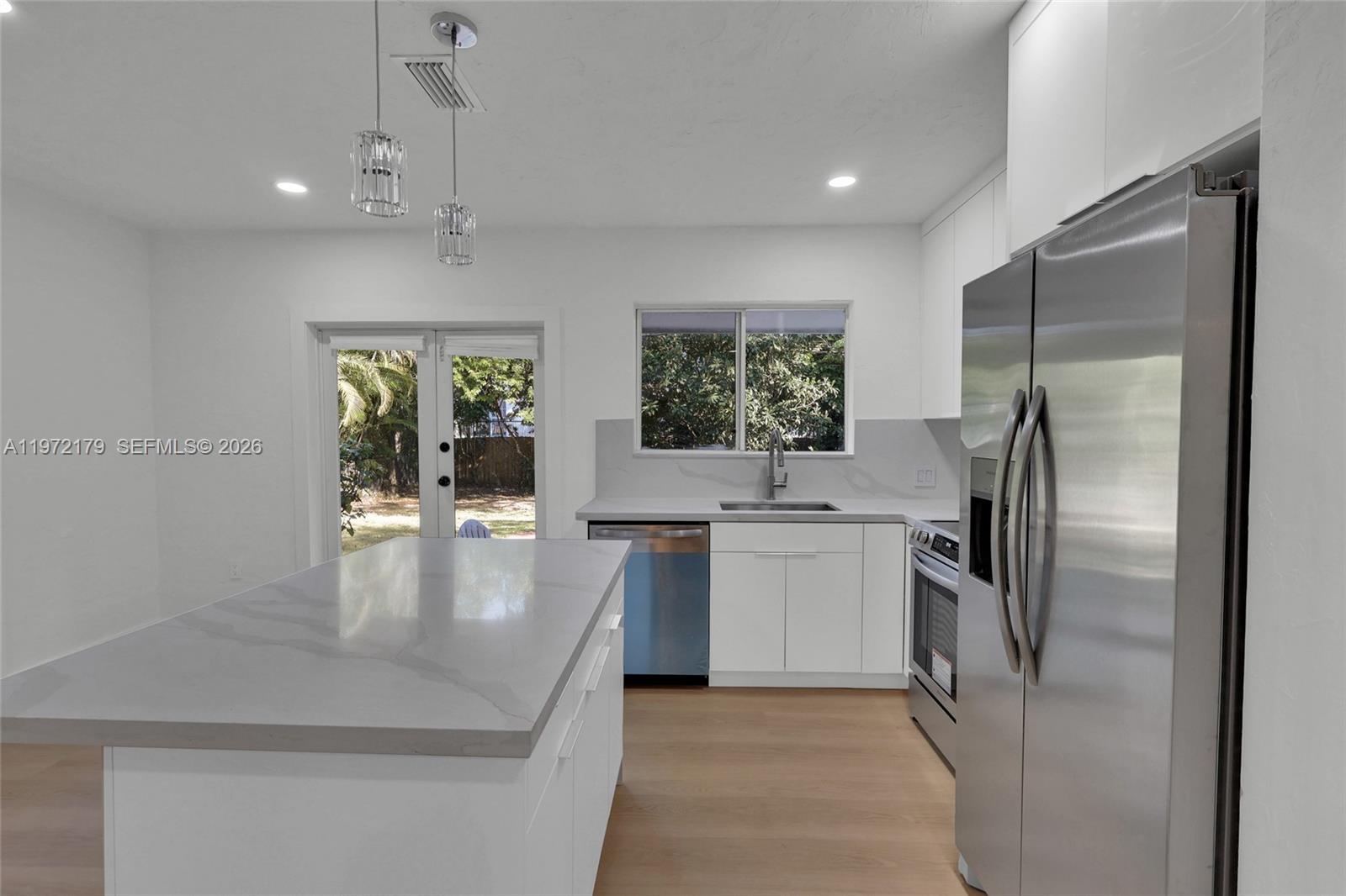 5111 SW 73rd Ter Miami, FL 33143