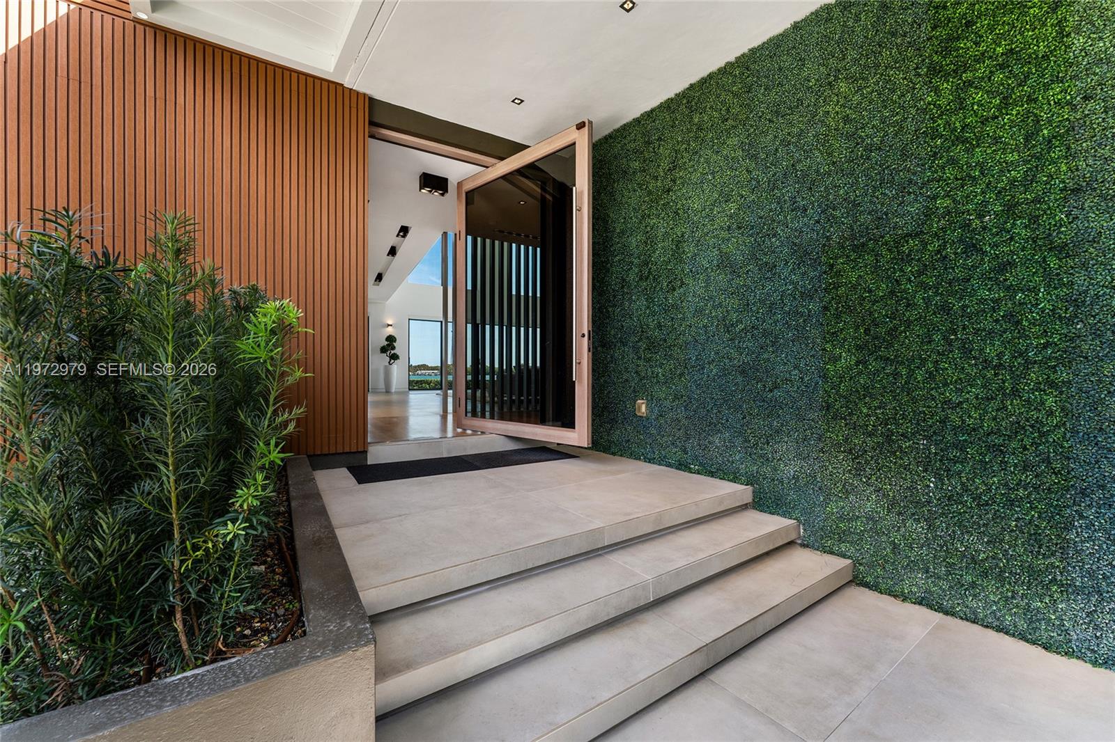 1270 NE 82nd St Miami, FL 33138