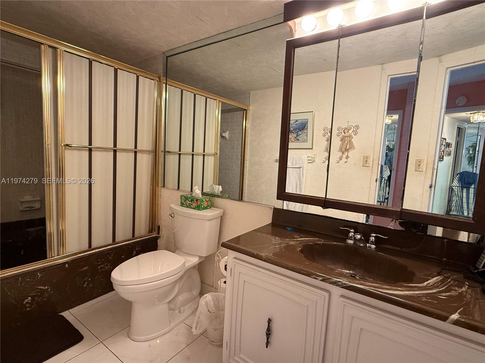 1000 Parkview Dr #1022 Hallandale Beach, FL 33009