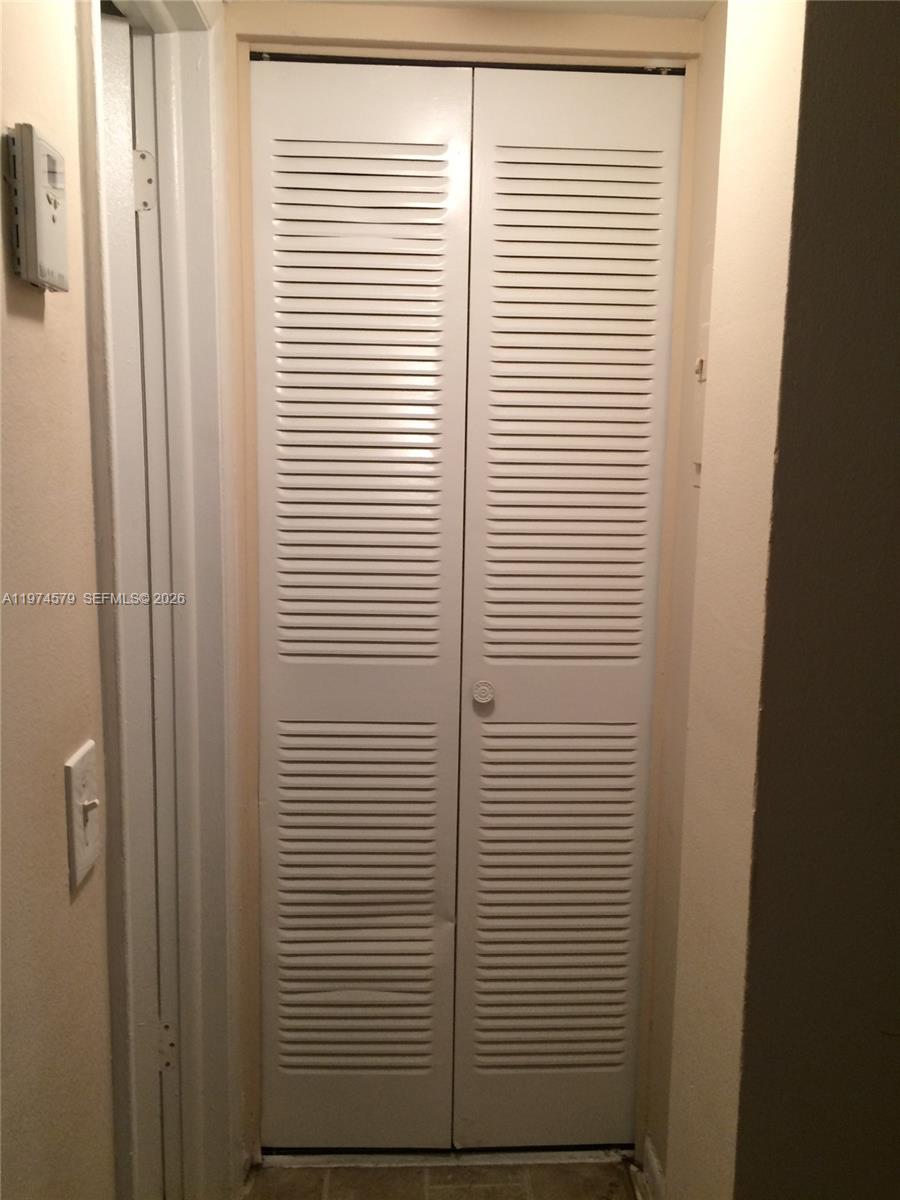 1801 S Treasure Dr #511 North Bay Village, FL 33141