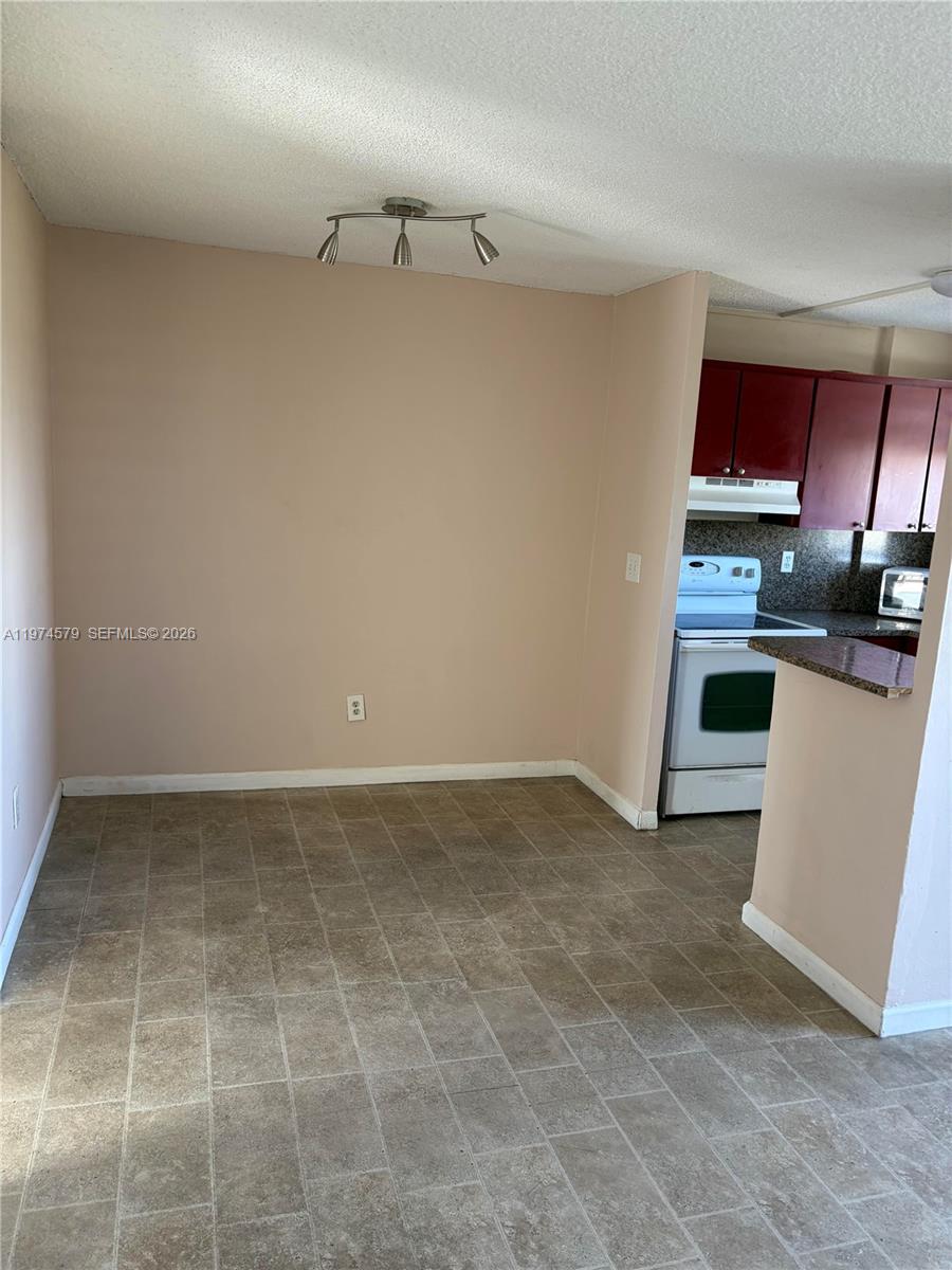 1801 S Treasure Dr #511 North Bay Village, FL 33141