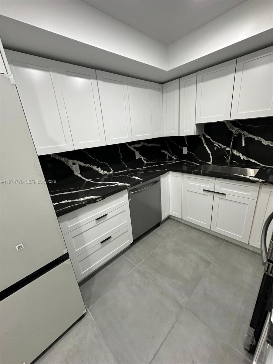 2500 NE 135th St #B103 North Miami, FL 33181