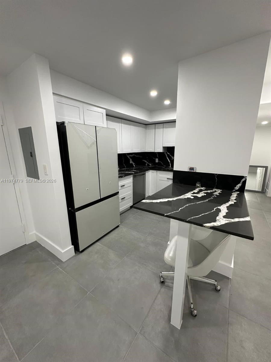 2500 NE 135th St #B103 North Miami, FL 33181