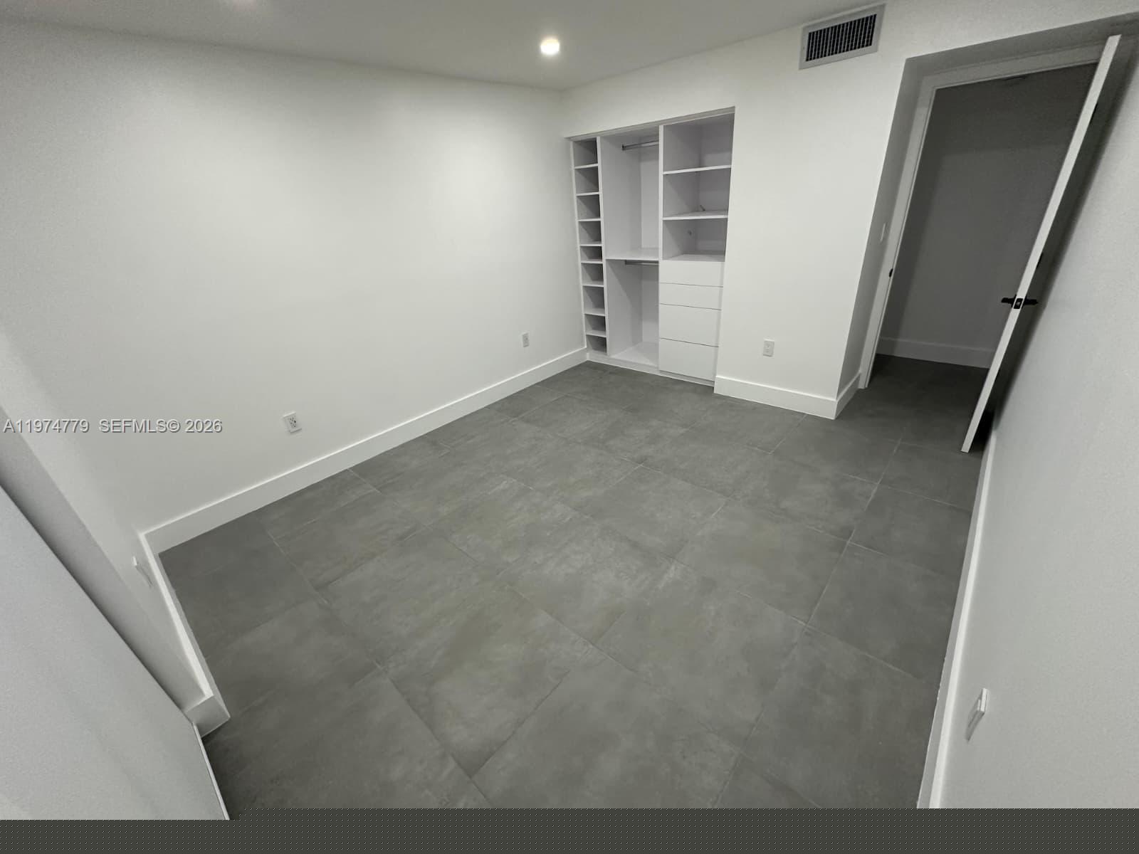 2500 NE 135th St #B103 North Miami, FL 33181