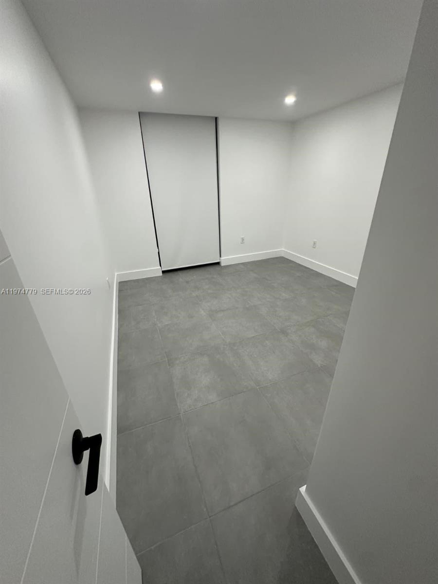 2500 NE 135th St #B103 North Miami, FL 33181