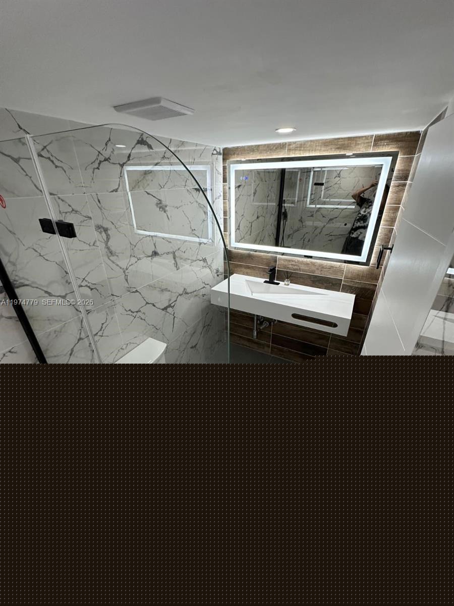 2500 NE 135th St #B103 North Miami, FL 33181