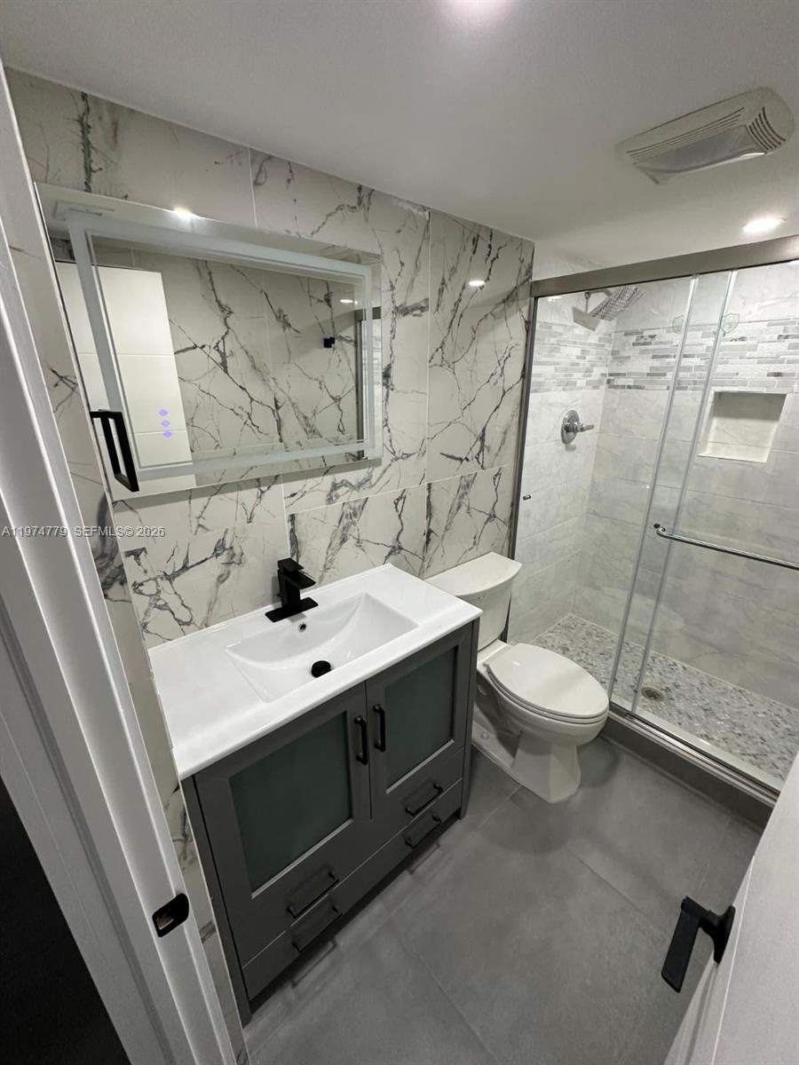 2500 NE 135th St #B103 North Miami, FL 33181