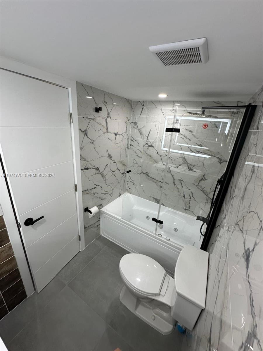 2500 NE 135th St #B103 North Miami, FL 33181