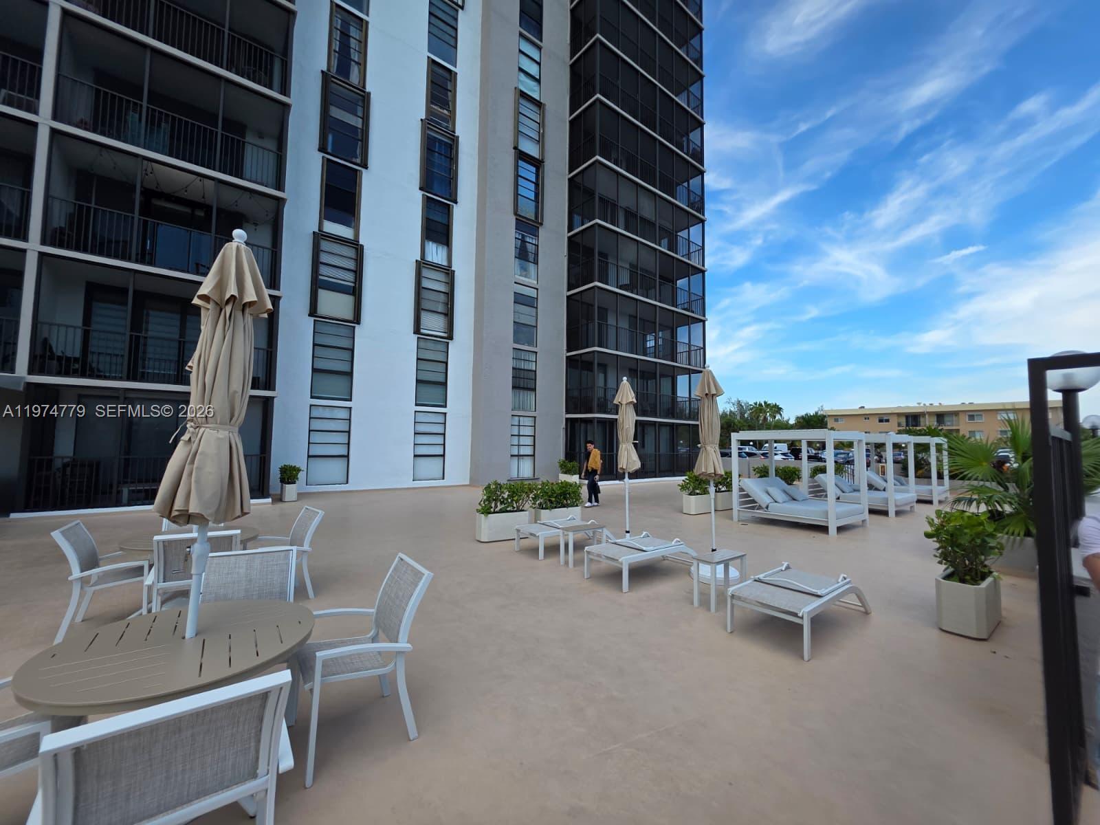 2500 NE 135th St #B103 North Miami, FL 33181