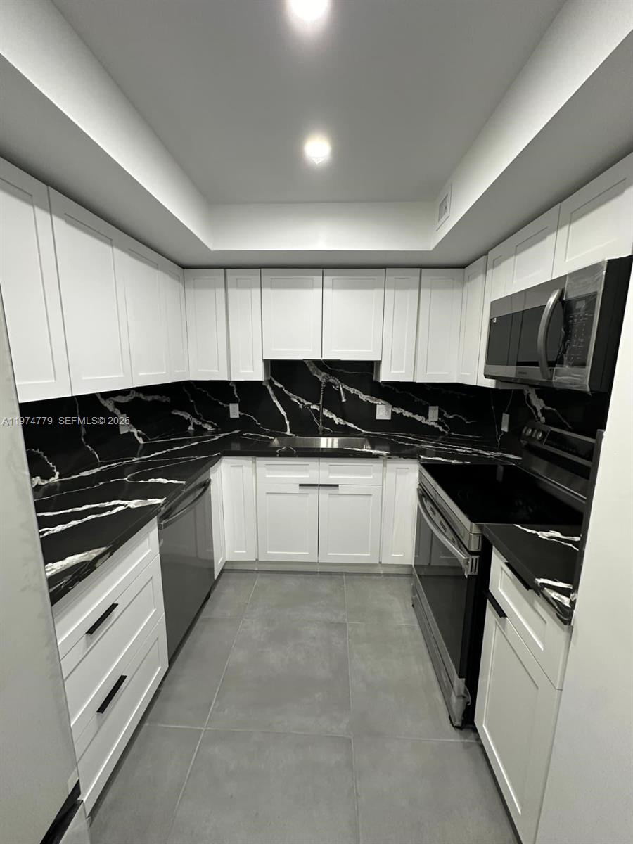 2500 NE 135th St #B103 North Miami, FL 33181