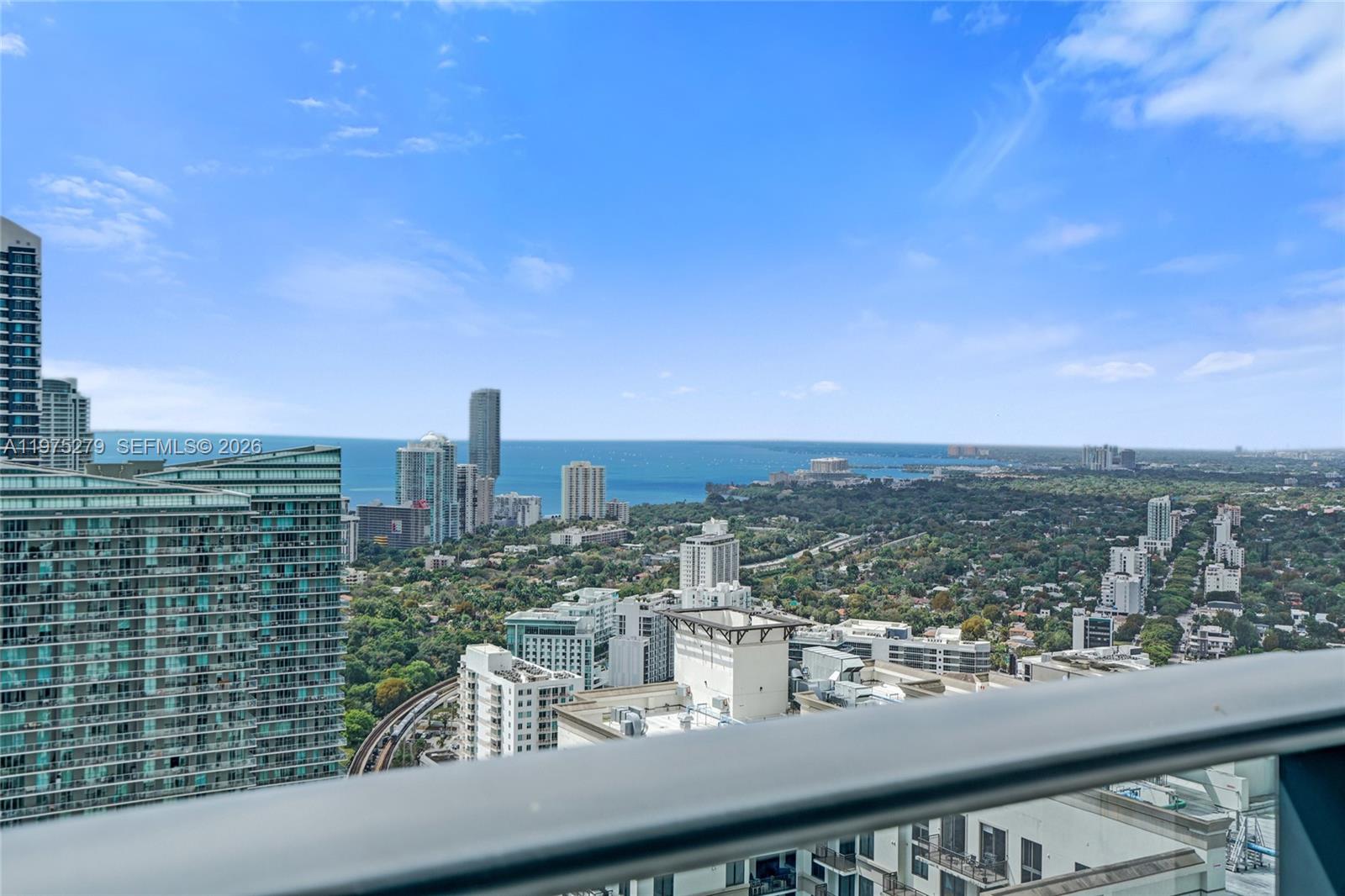 image Brickell Heights West37