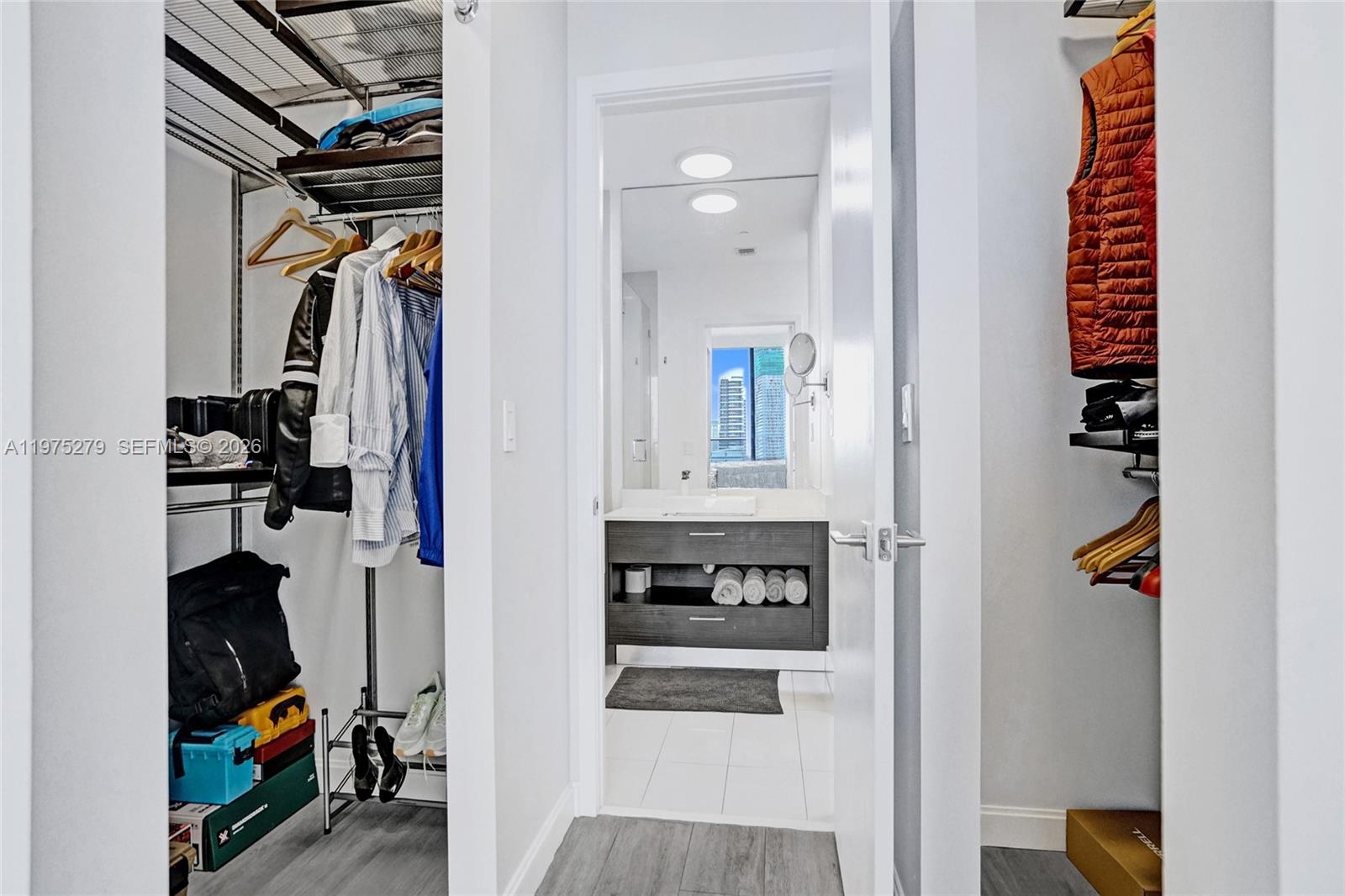 image Brickell Heights West54