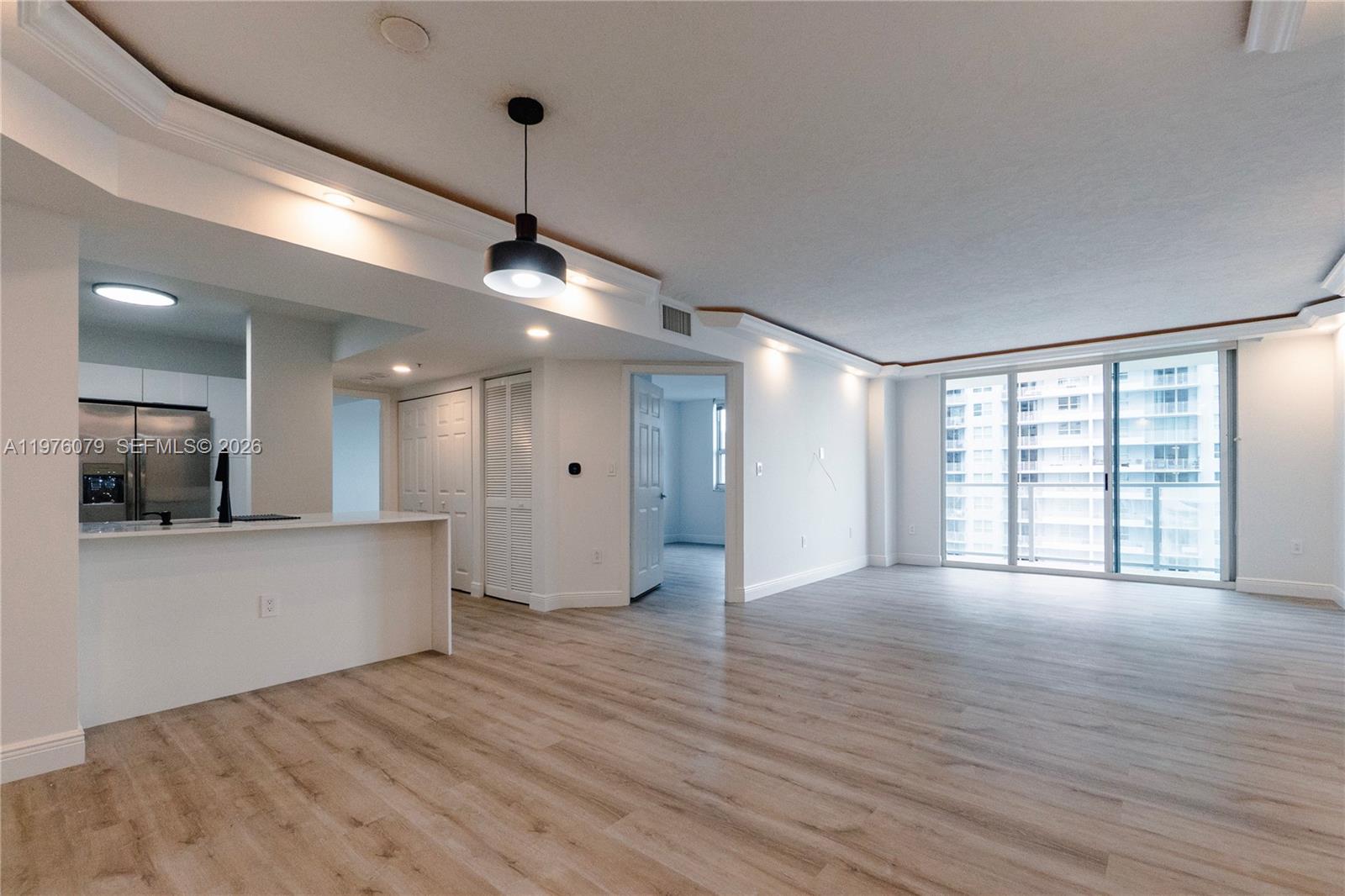 1155 Brickell Bay Dr #2204