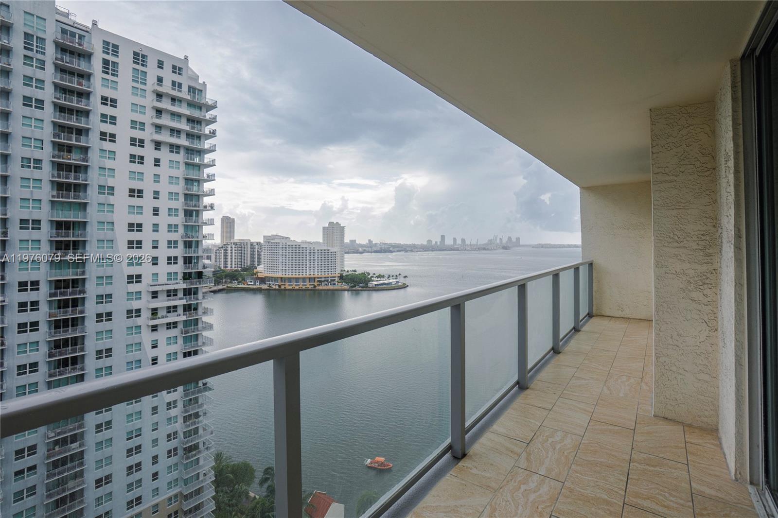 image The Mark on Brickell8