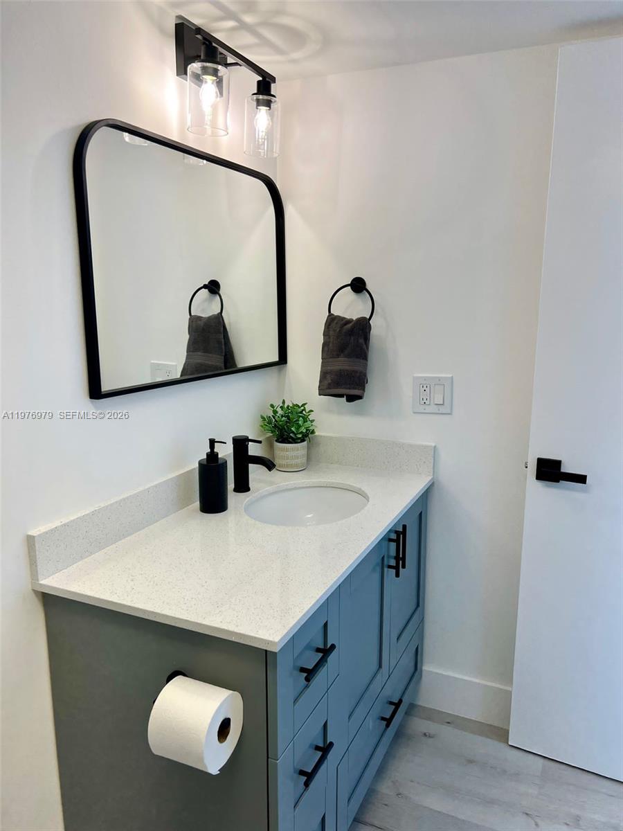 8530 Byron Ave #402 Miami Beach, FL 33141