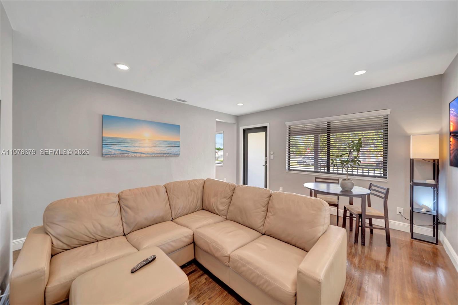 7470 SW 37th St Miami, FL 33155