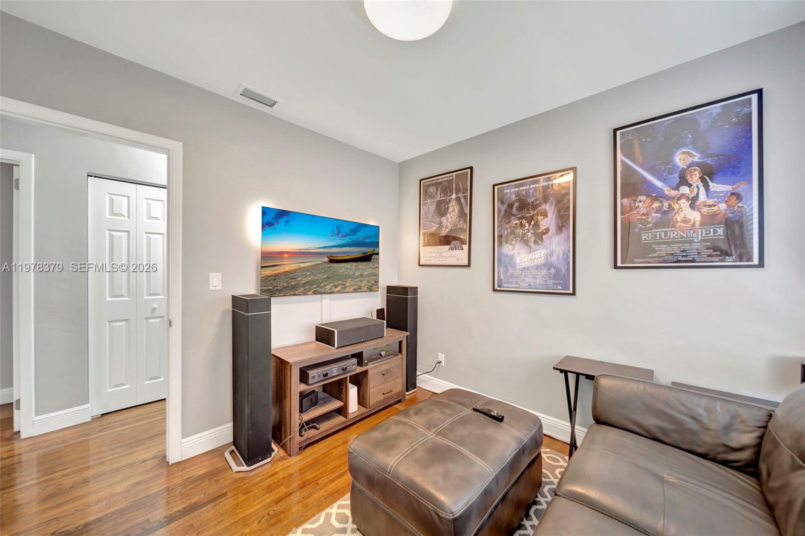 7470 SW 37th St Miami, FL 33155