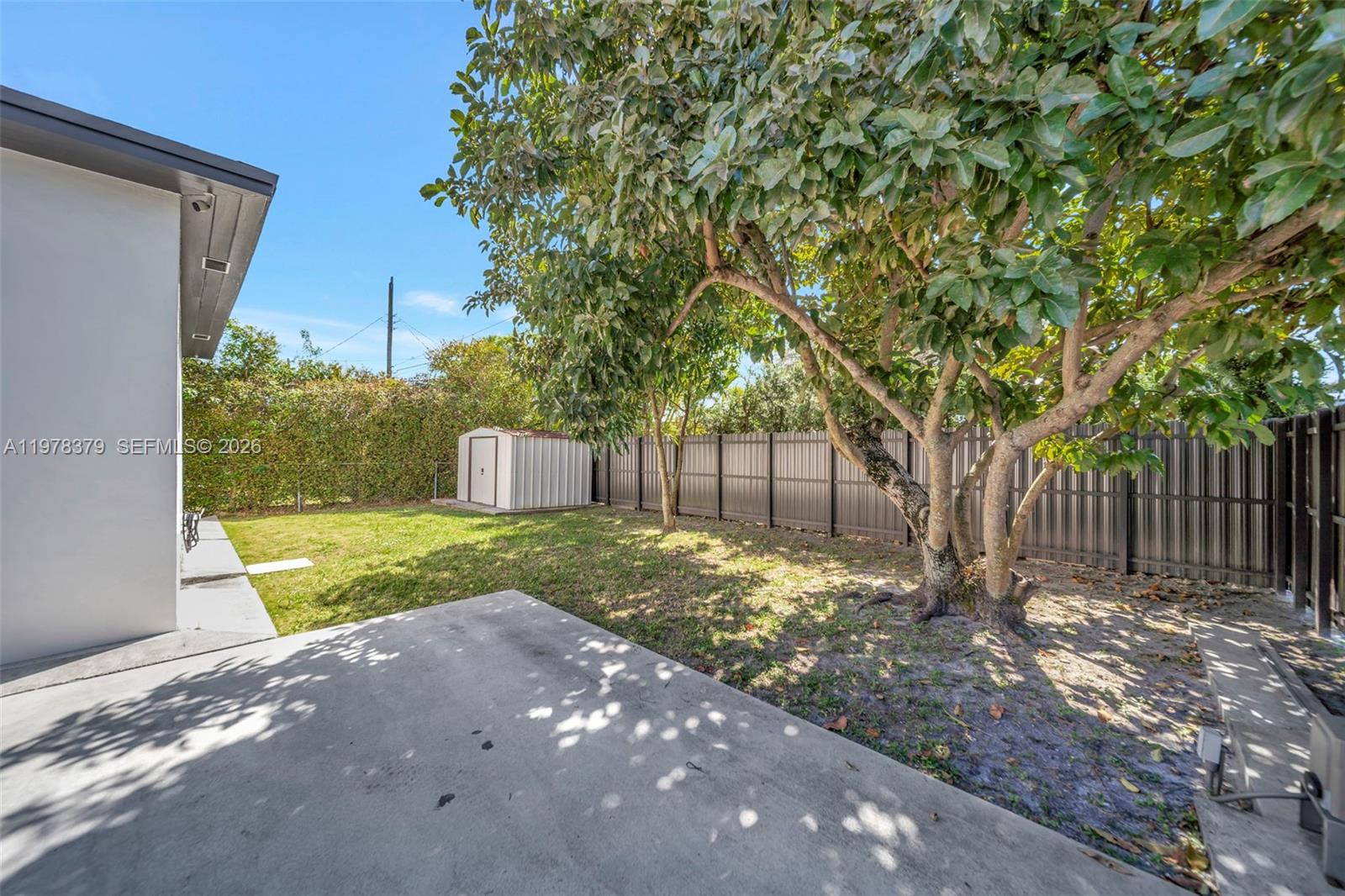 7470 SW 37th St Miami, FL 33155