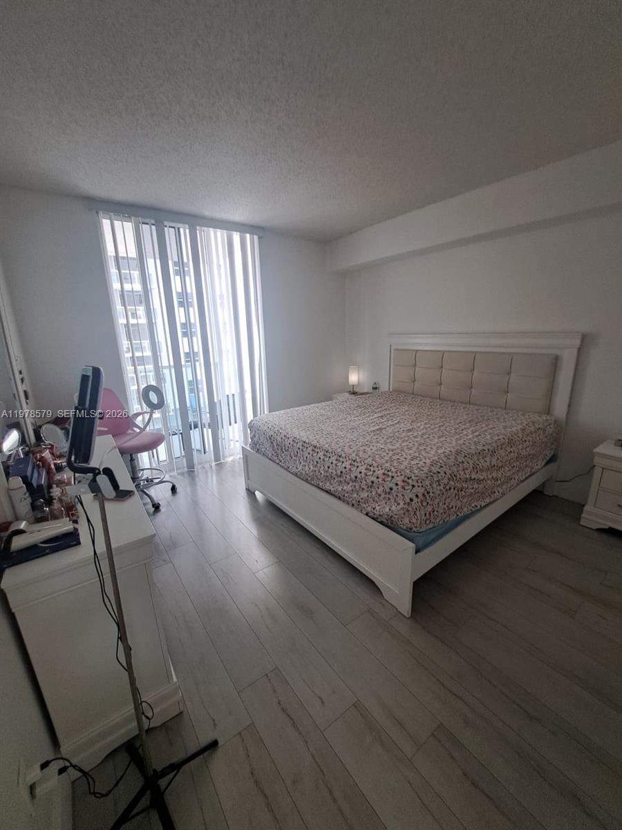 5077 NW 7th St #912 Miami, FL 33126