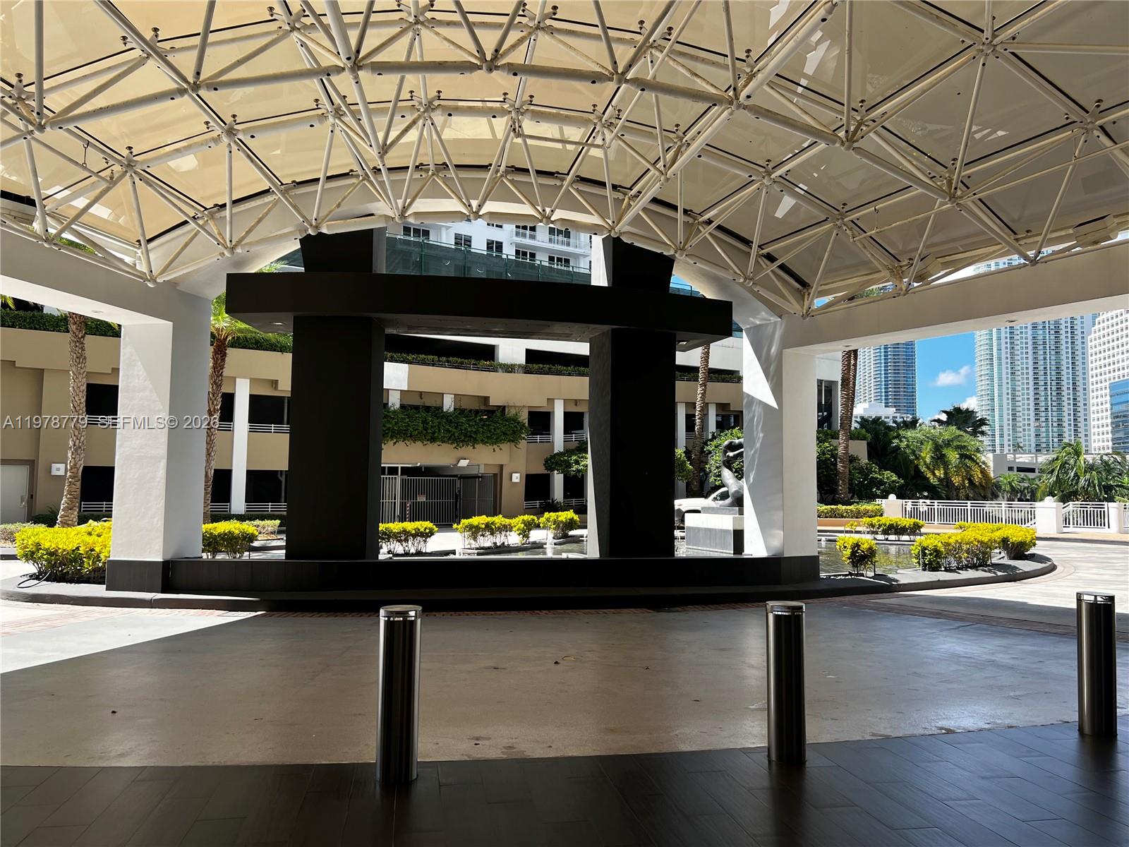 901 Brickell Key Blvd #1001 Miami, FL 33131