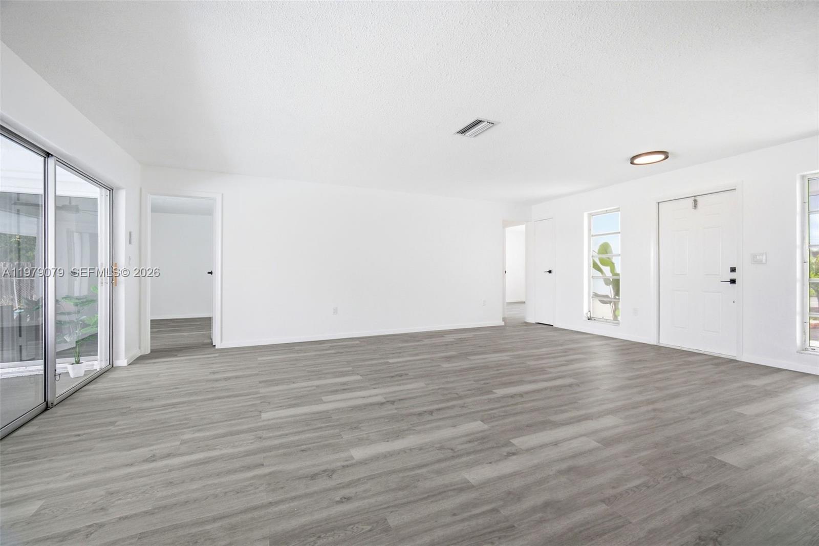 9241 Sunset Strip Sunrise, FL 33322