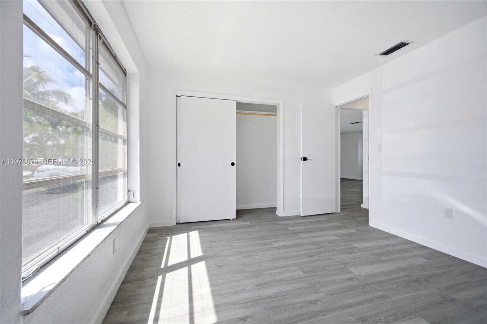 9241 Sunset Strip Sunrise, FL 33322