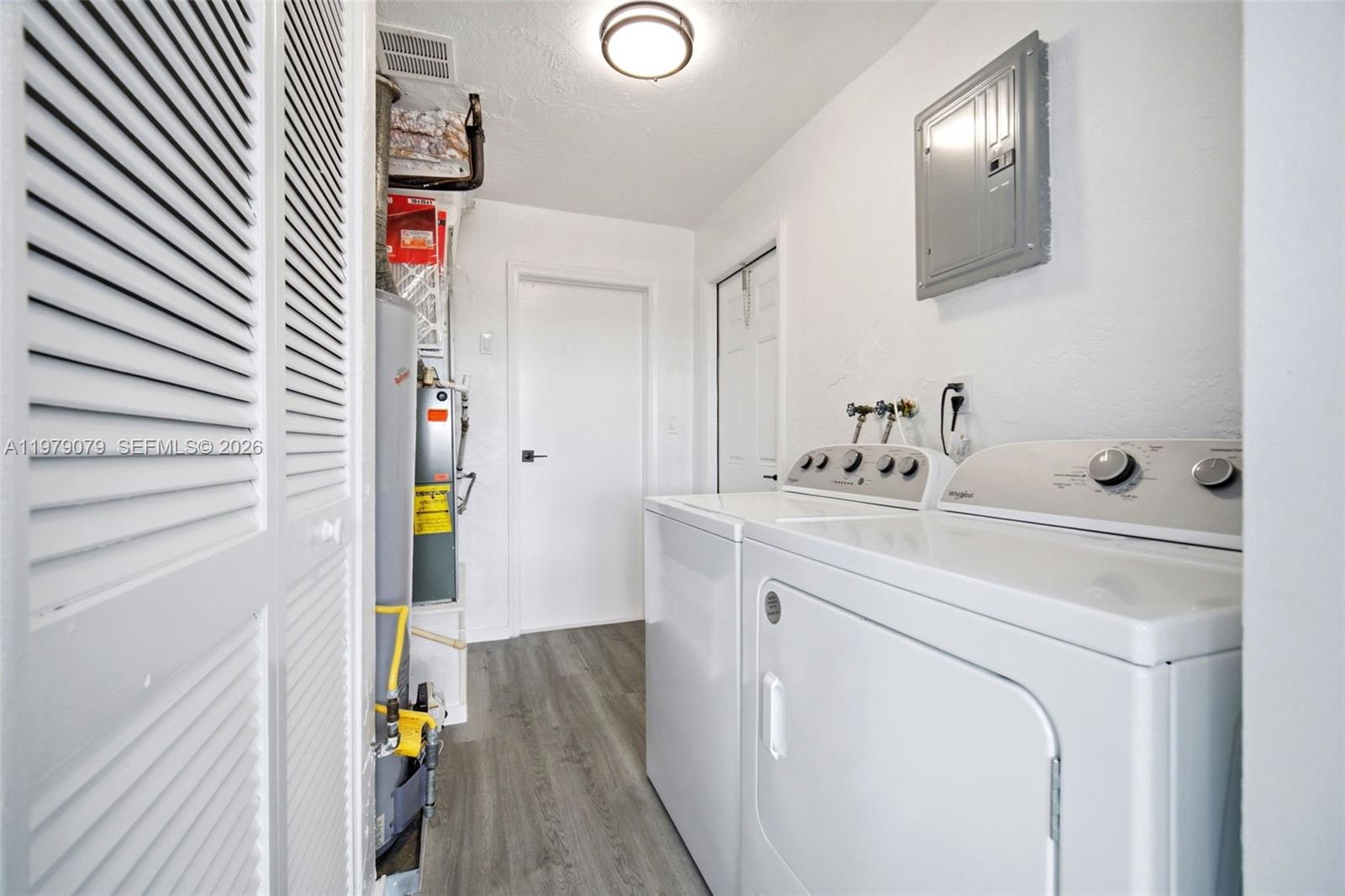 9241 Sunset Strip Sunrise, FL 33322