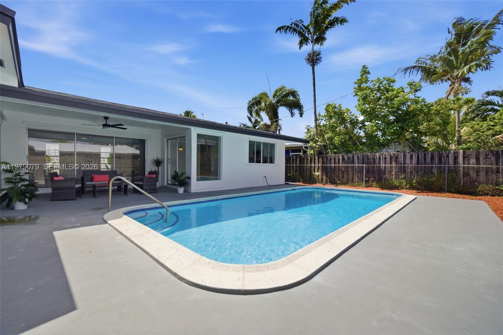 9241 Sunset Strip Sunrise, FL 33322