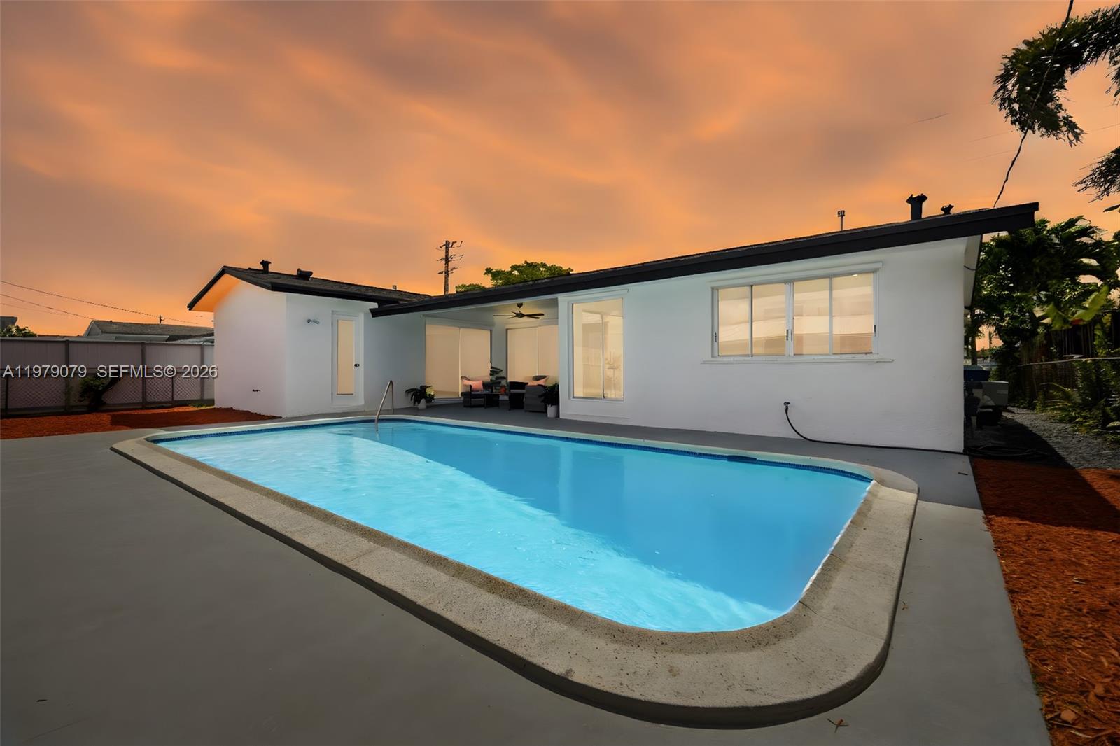 9241 Sunset Strip Sunrise, FL 33322